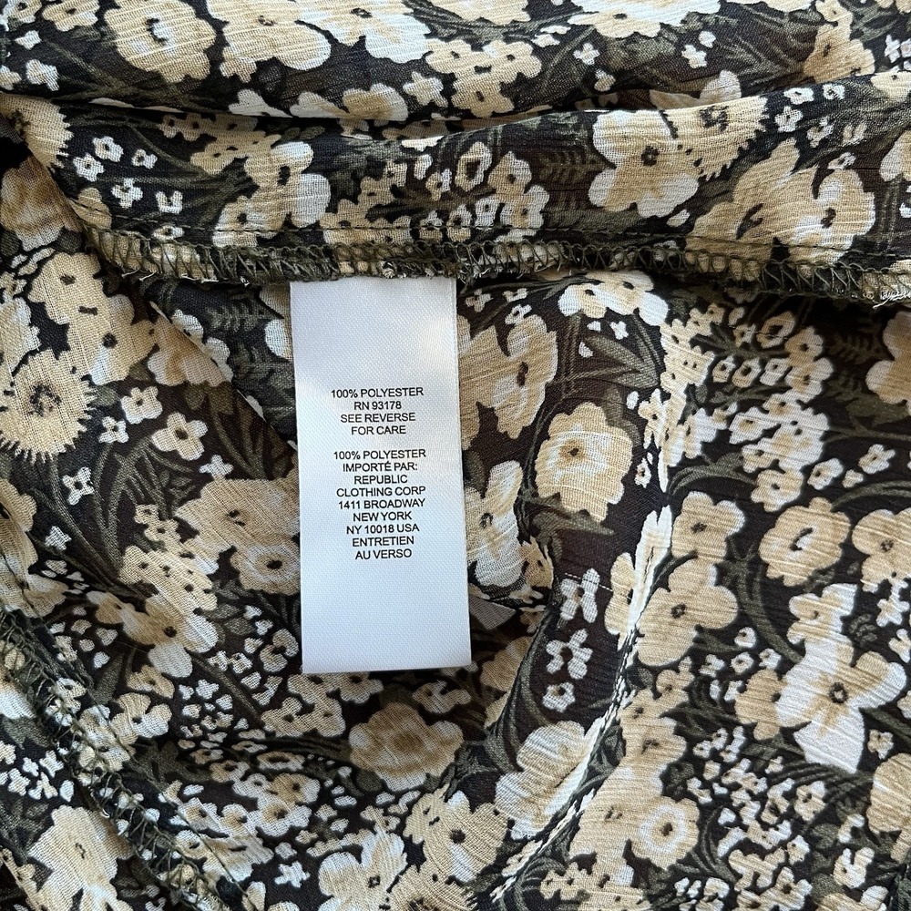 Tahari Women's Blouse Size S Black Floral Chiffon Ruffles Romantic Cottage Fairy - Picture 14 of 15